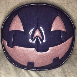 Love Pain and Stitches